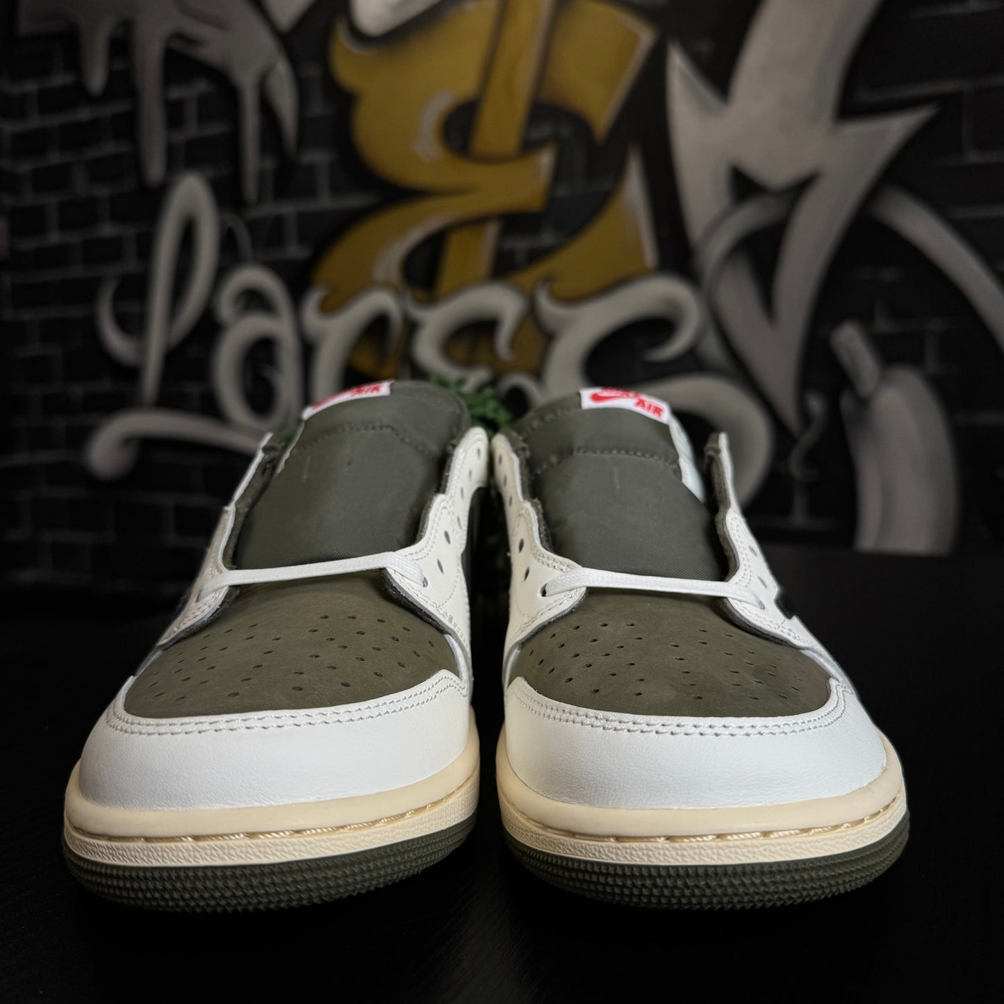 Jordan 1 Low Travis Scott Medium Olive
