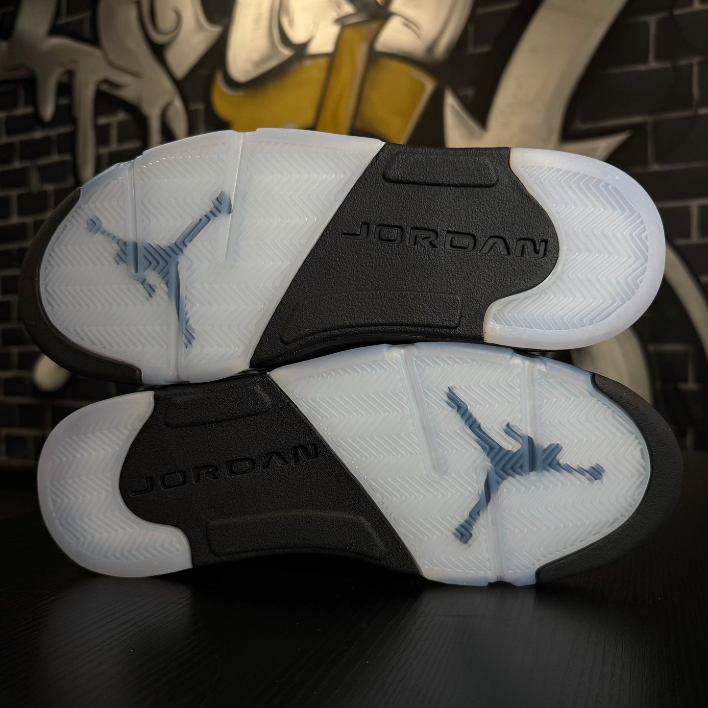 Jordan 5 UNC