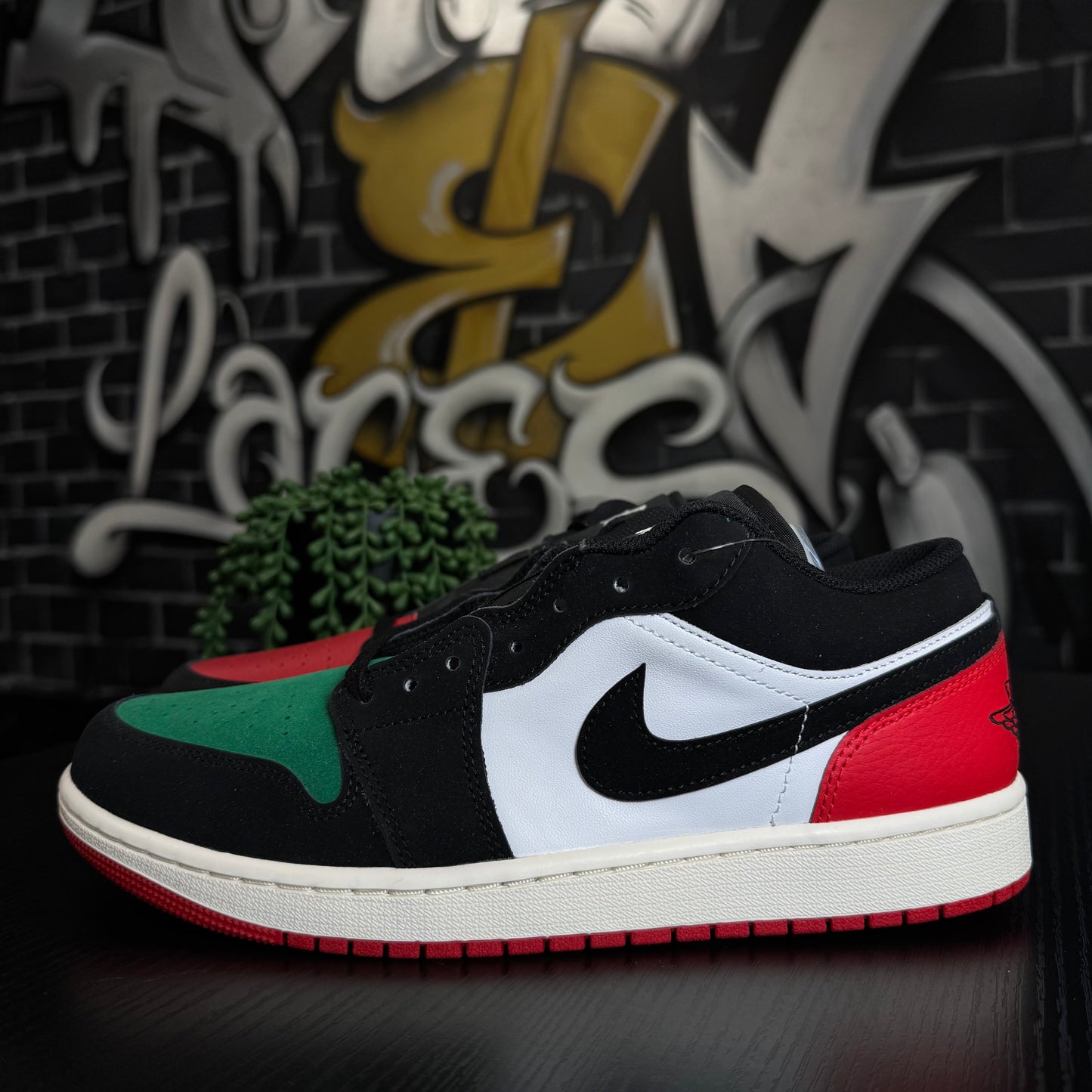 Jordan 1 Low Quai 54 (2023)