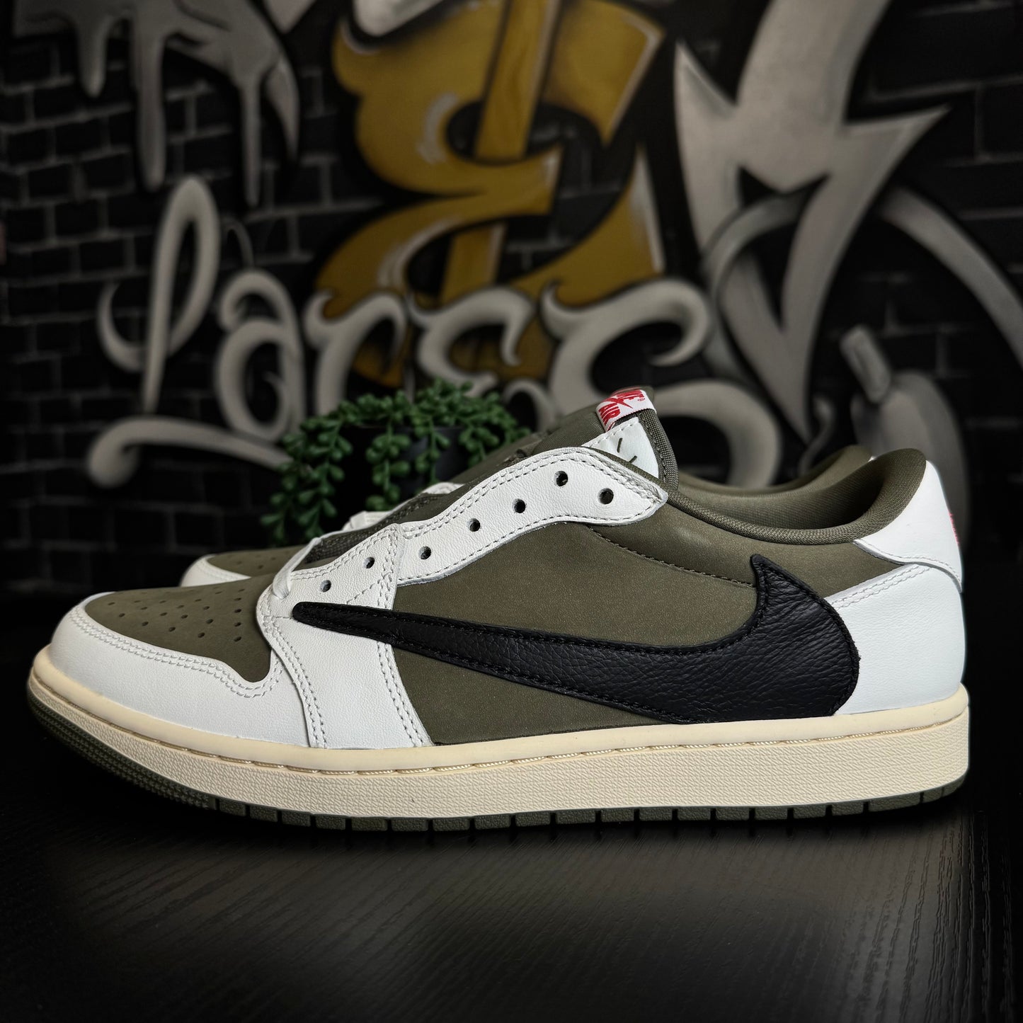 Jordan 1 Low Travis Scott Medium Olive