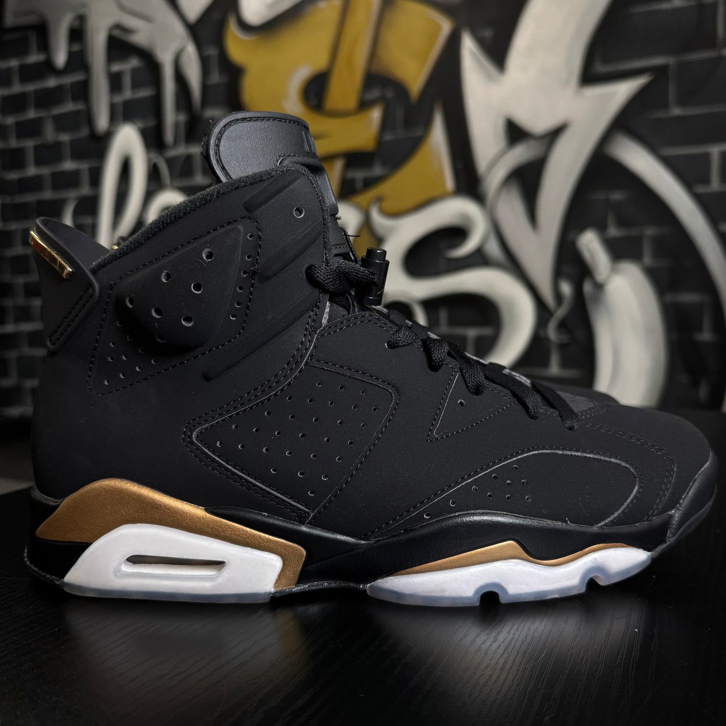 Jordan 6 DMP (2020)