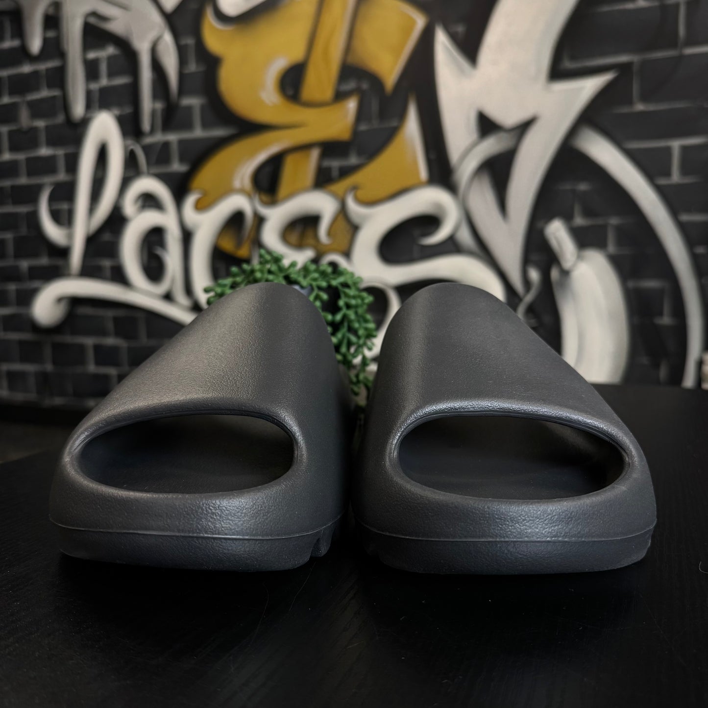 Yeezy Slide Onyx