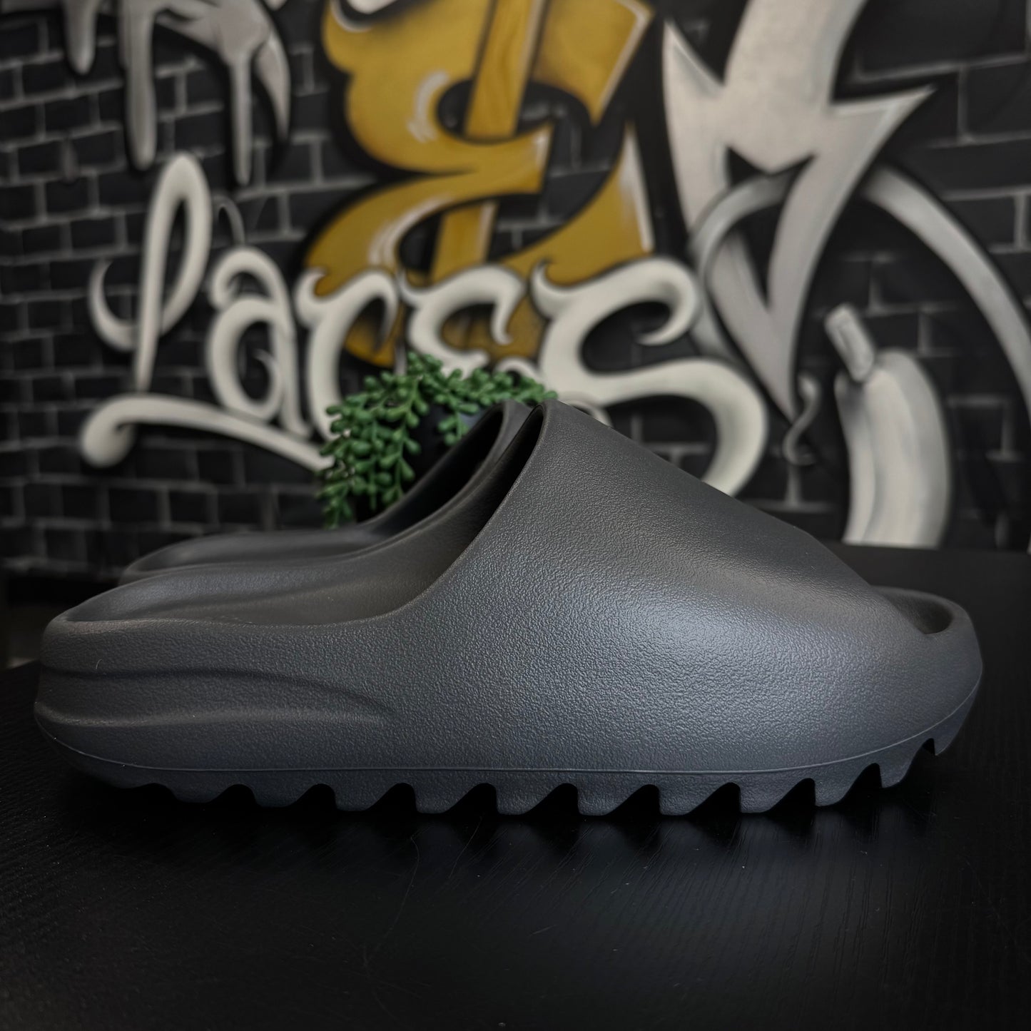 Yeezy Slide Onyx