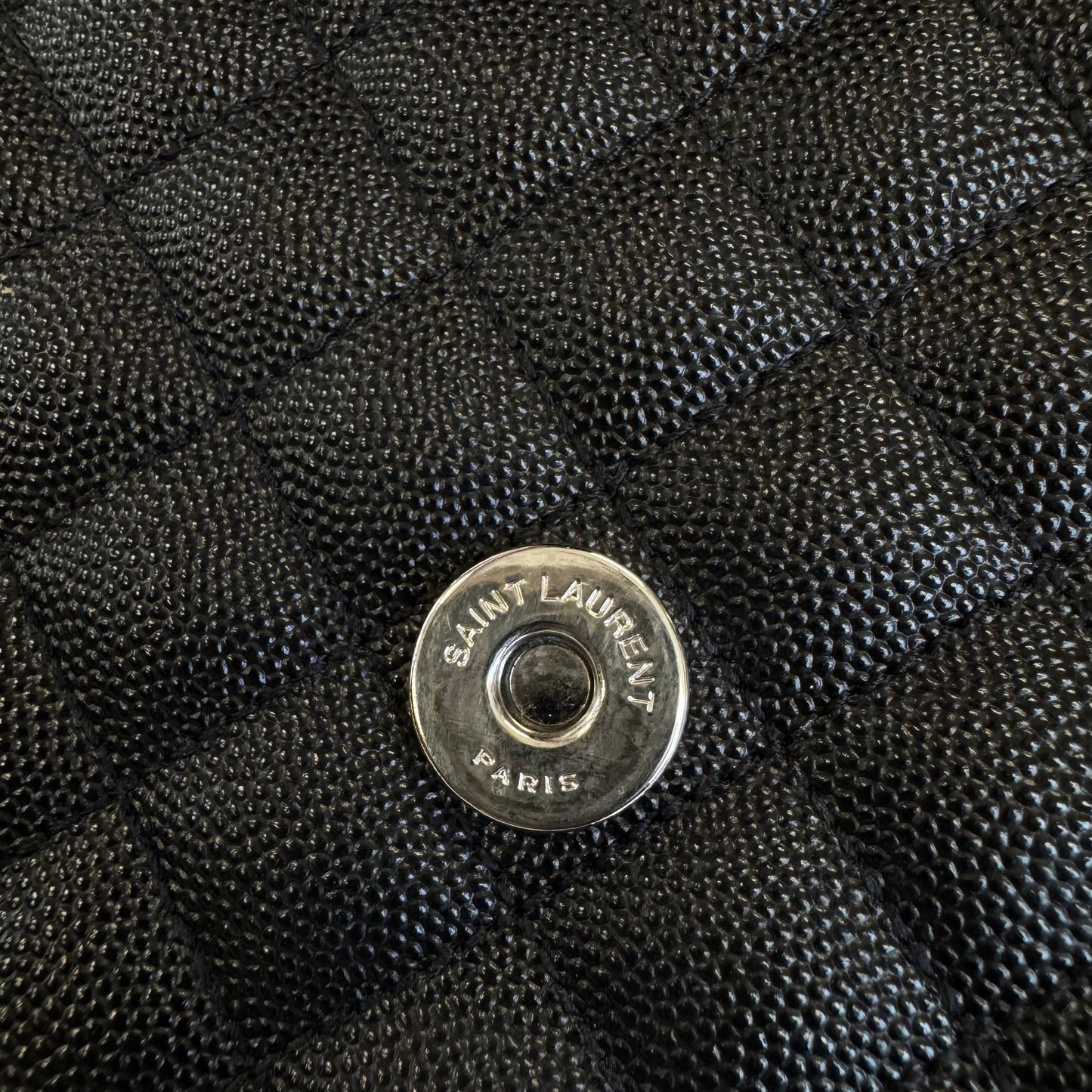 Saint-Laurent Envelope Medium Quilted Textured-Leather Shoulder Bag Black/Silver