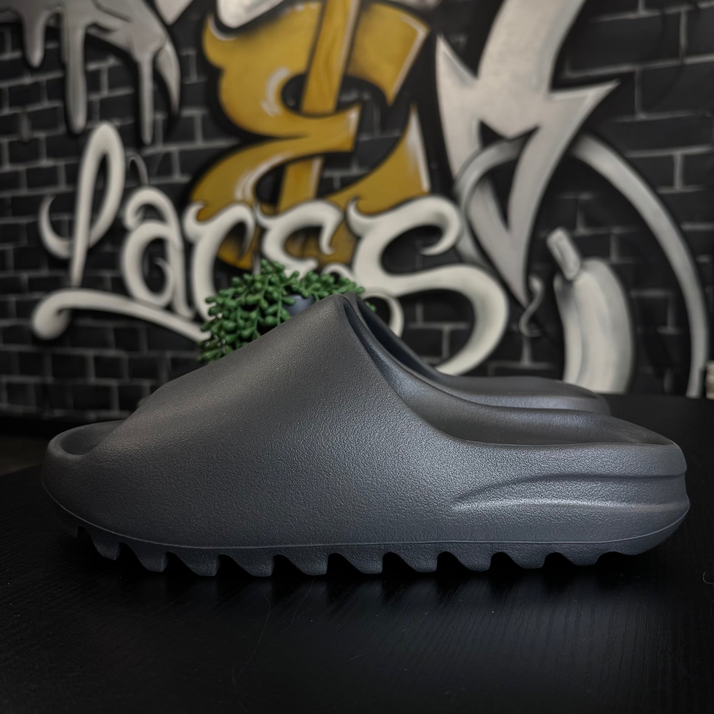 Yeezy Slide Onyx