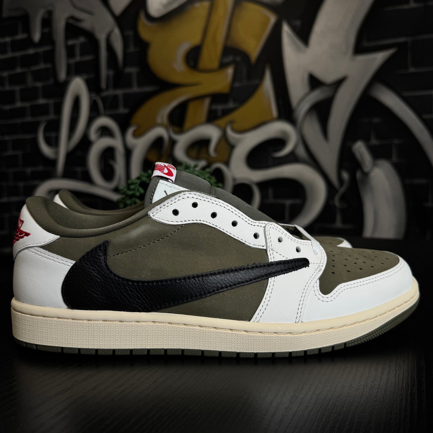 Jordan 1 Low Travis Scott Medium Olive