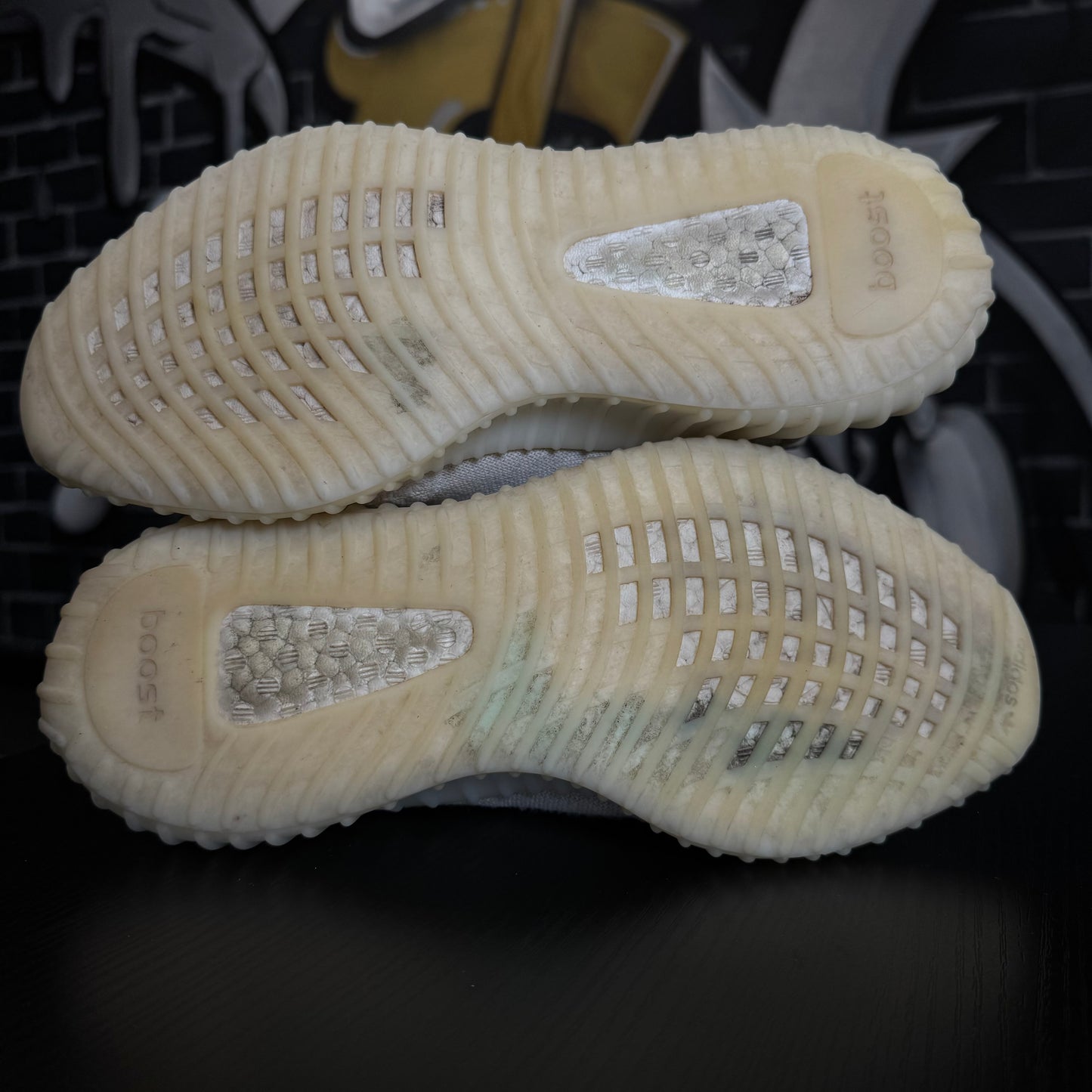 Yeezy 350 V2 Bone
