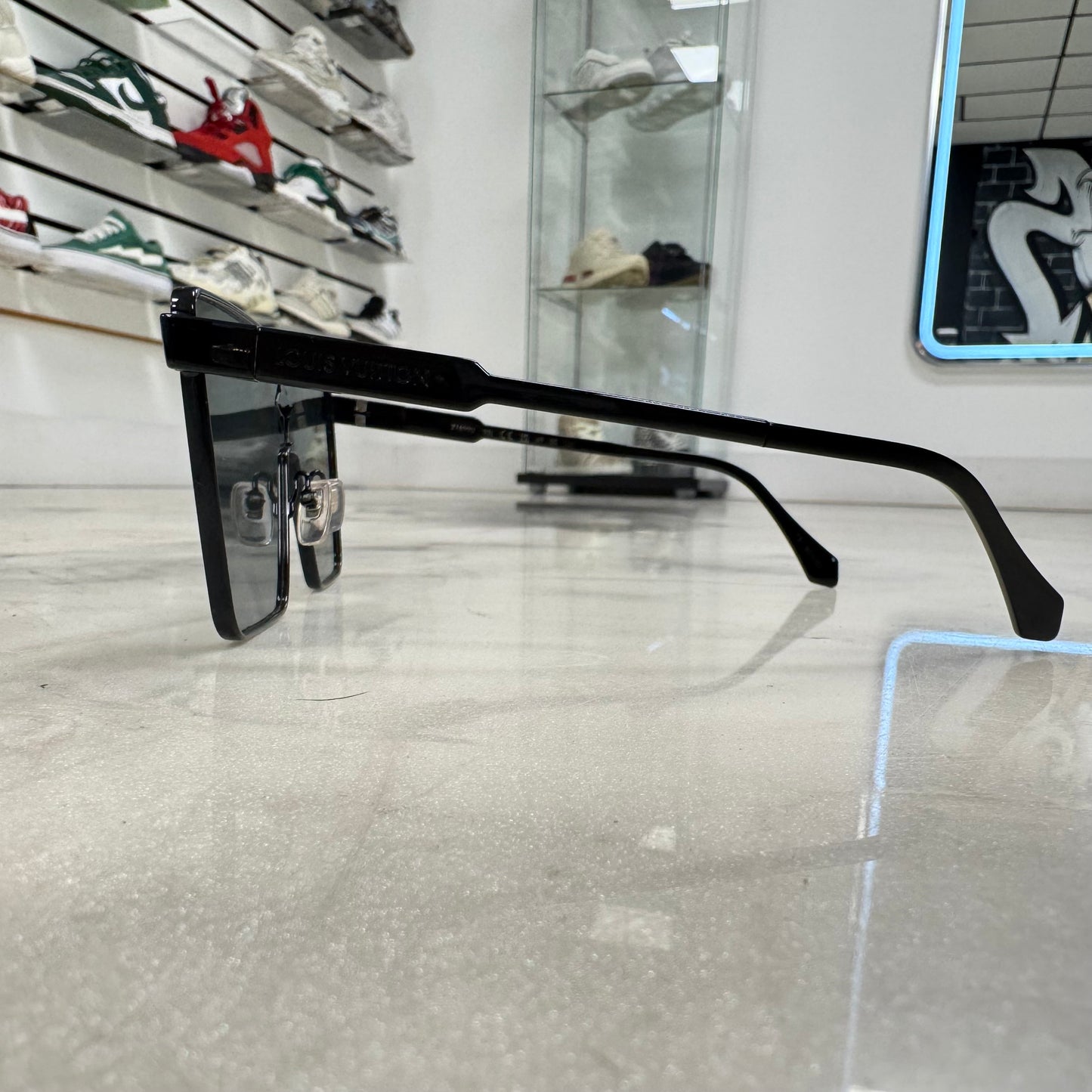 Louis Vuitton Cyclone Metal Sunglasses Black
