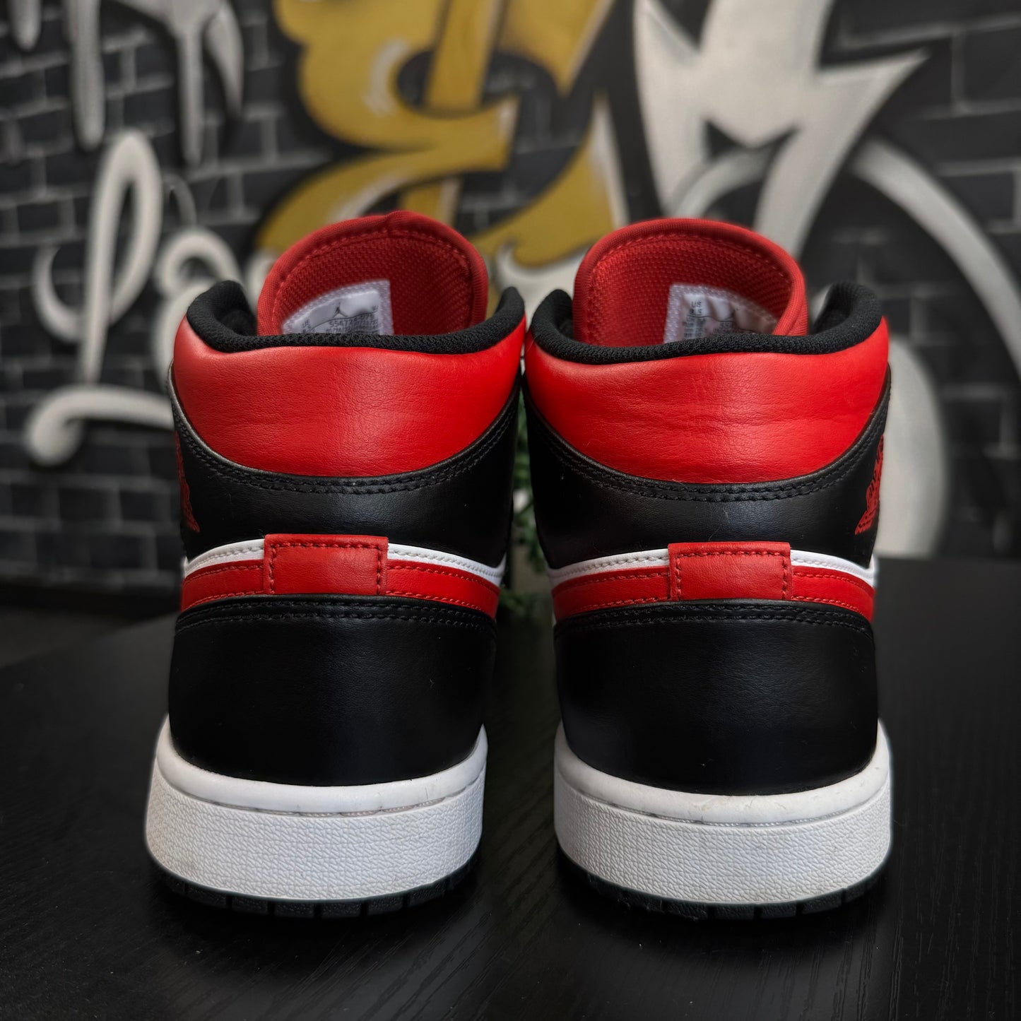 Jordan 1 Mid Fire Red