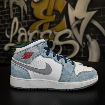 Jordan 1 Mid SE French Blue