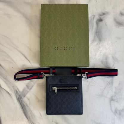 Gucci GG Supreme Messenger Bag Black