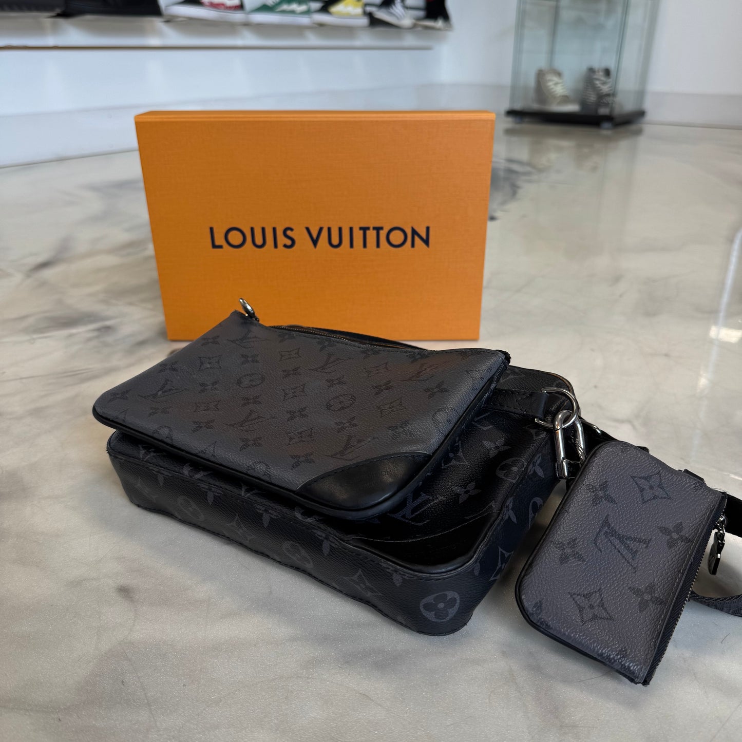 Louis Vuitton Trio Messenger Bag