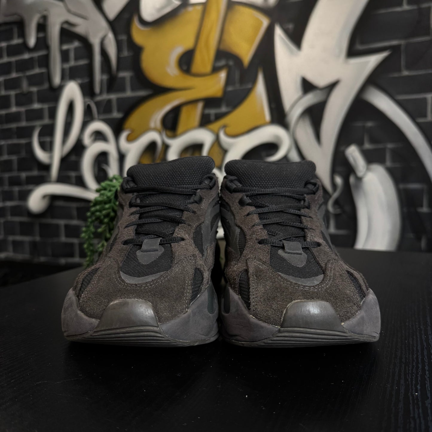 Yeezy 700 V2 Vanta