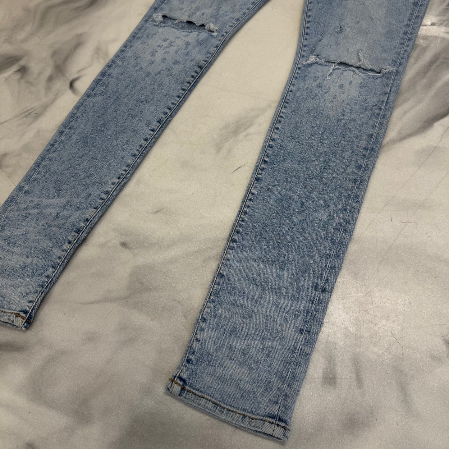 Amiri Jeans Shotgun Light Blue