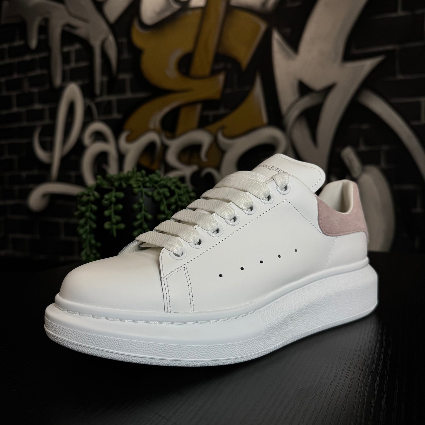 Alexander McQueen Oversized Sneakers Patchouli