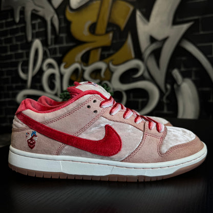 Nike SB Dunk Low StrangeLove