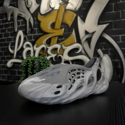 Yeezy Foam RNR MX Granite