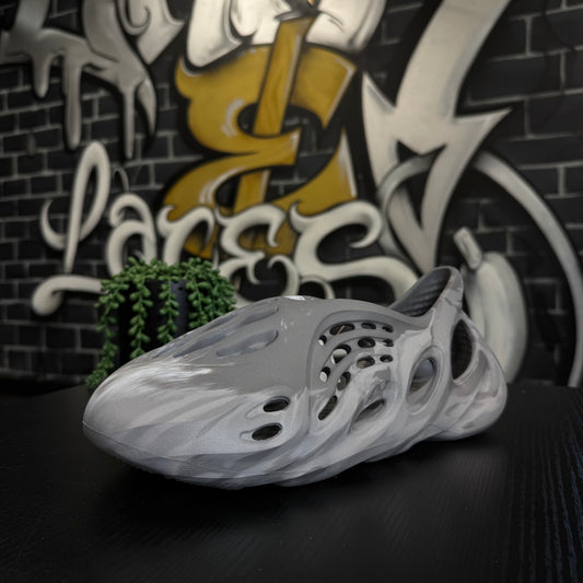Yeezy Foam RNR MX Granite