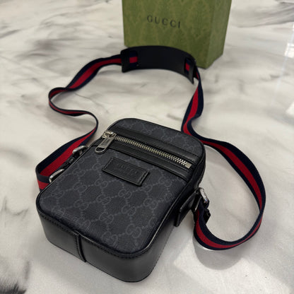 Gucci GG Supreme Messenger Bag