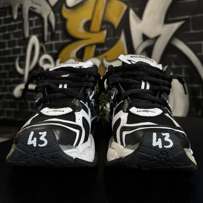 Balenciaga Runner White/Black