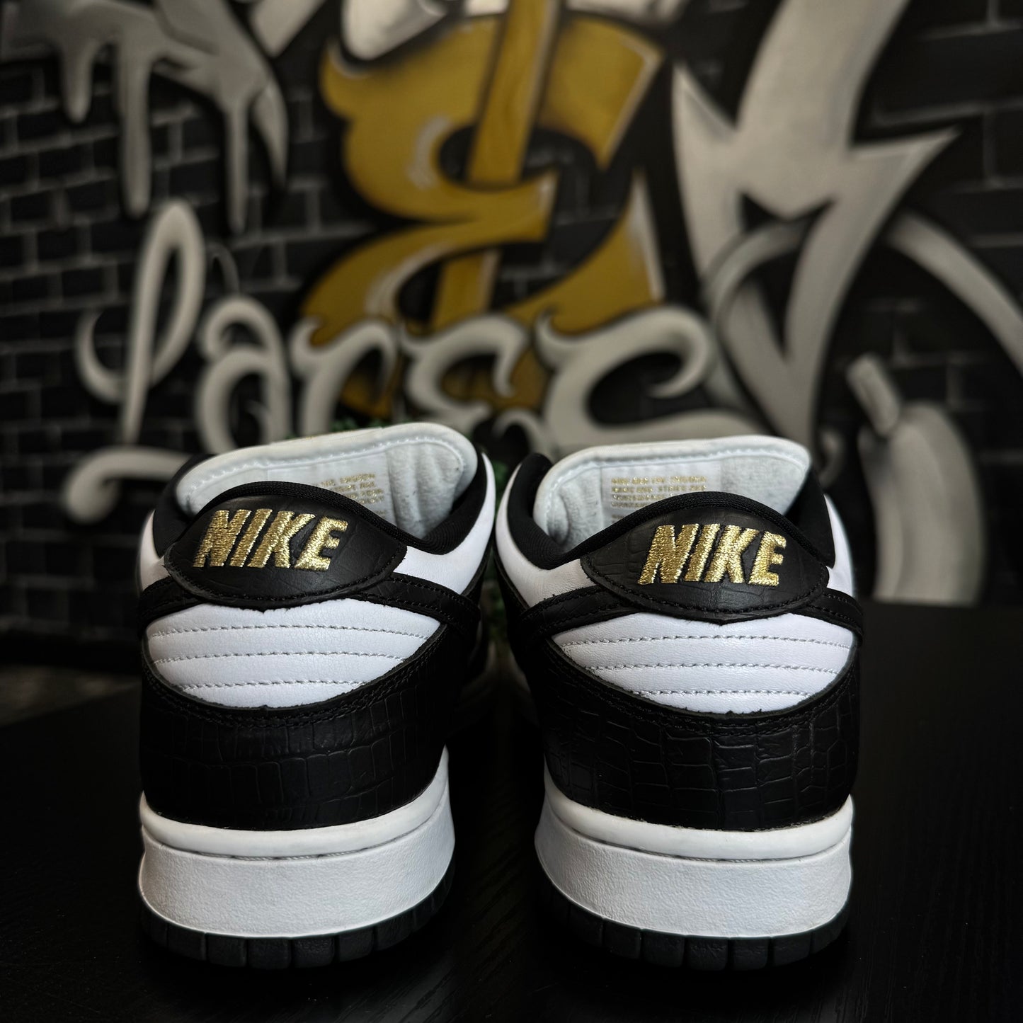 Nike SB Dunk Low Supreme Stars Black