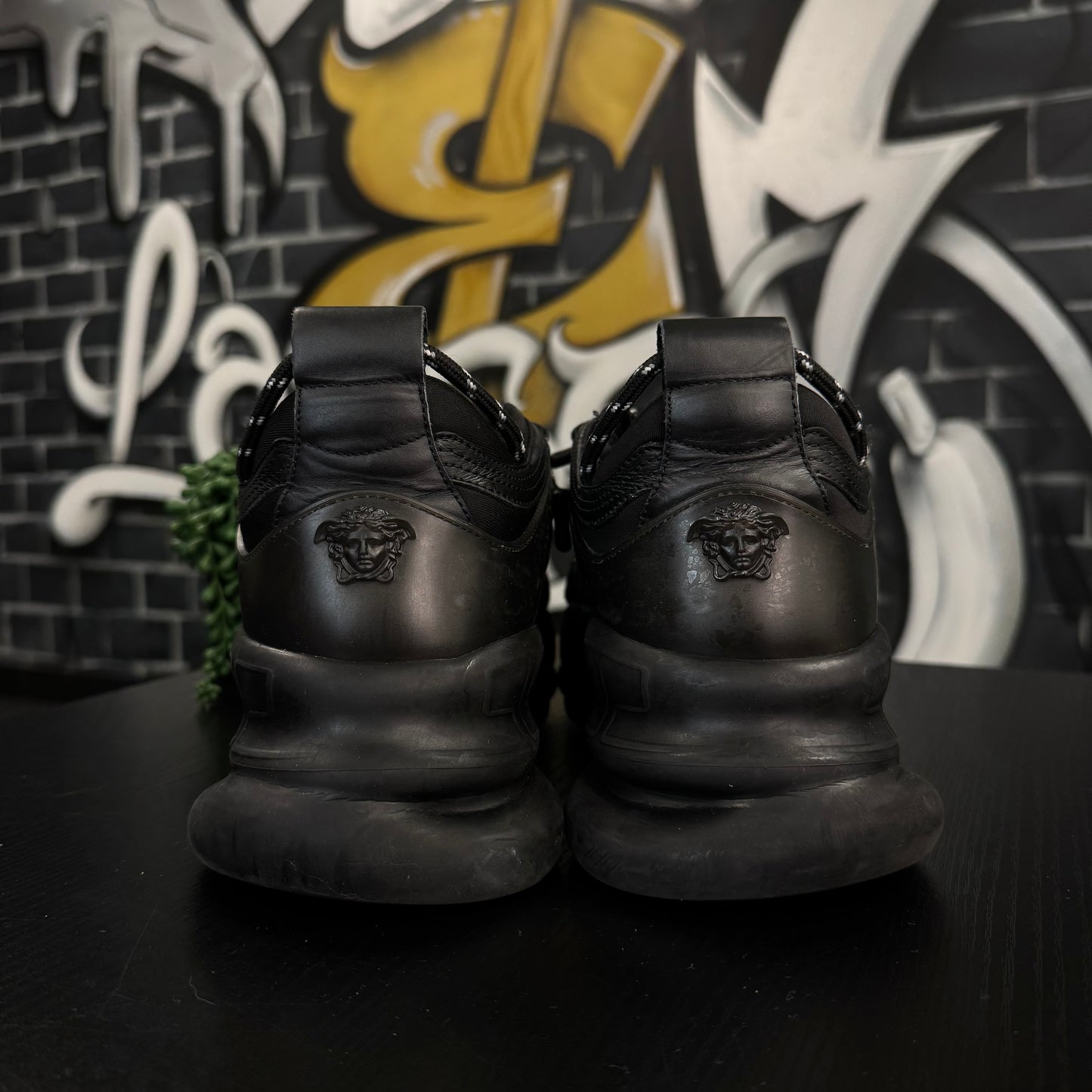 Versace Chain Reaction Black