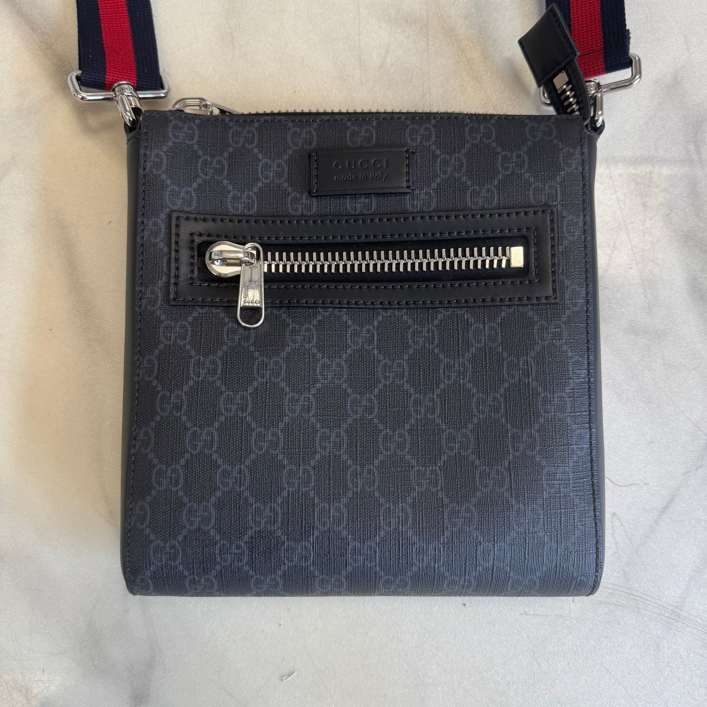 Gucci GG Supreme Messenger Bag Black