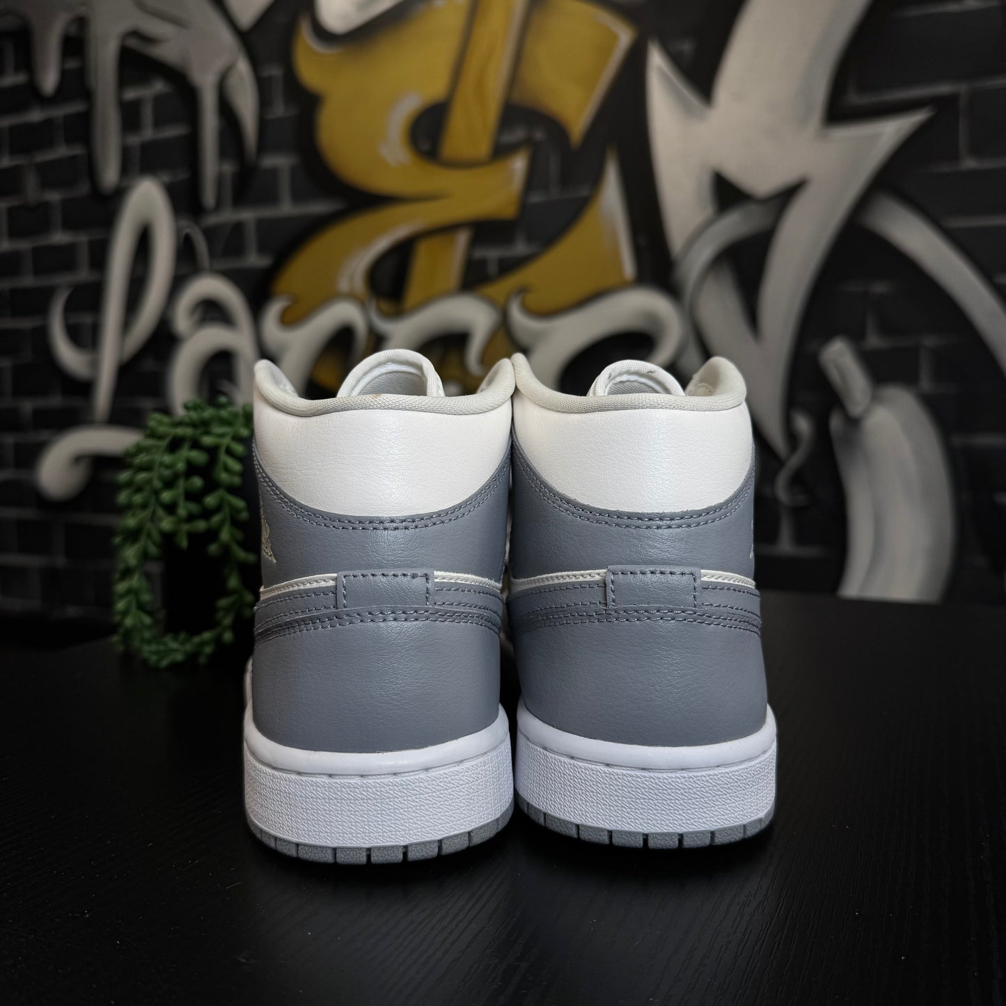 Jordan 1 Mid Stealth Grey