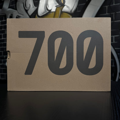 Yeezy 700 V2 Cream