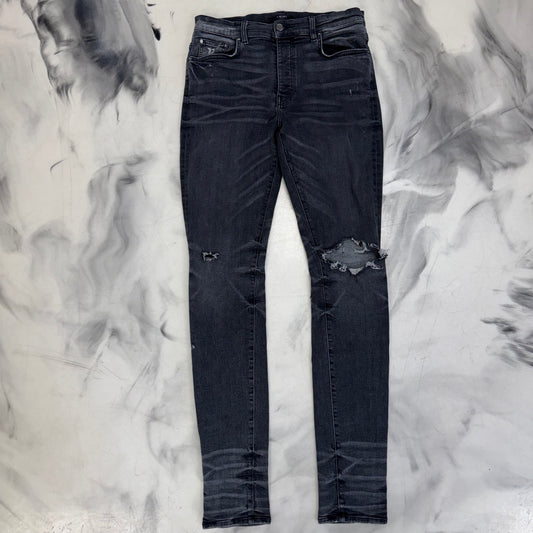 Amiri Jeans Single Knee Cut Black