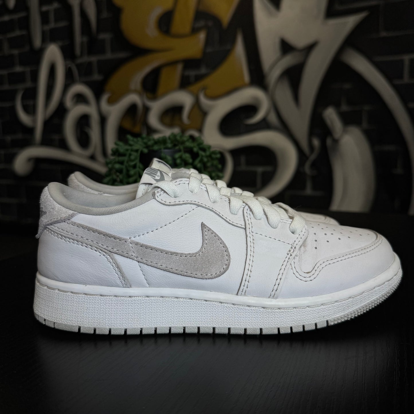 Jordan 1 Low OG Neutral Grey