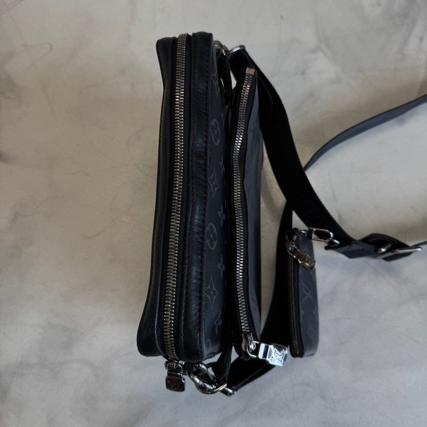Louis Vuitton Trio Messenger Bag