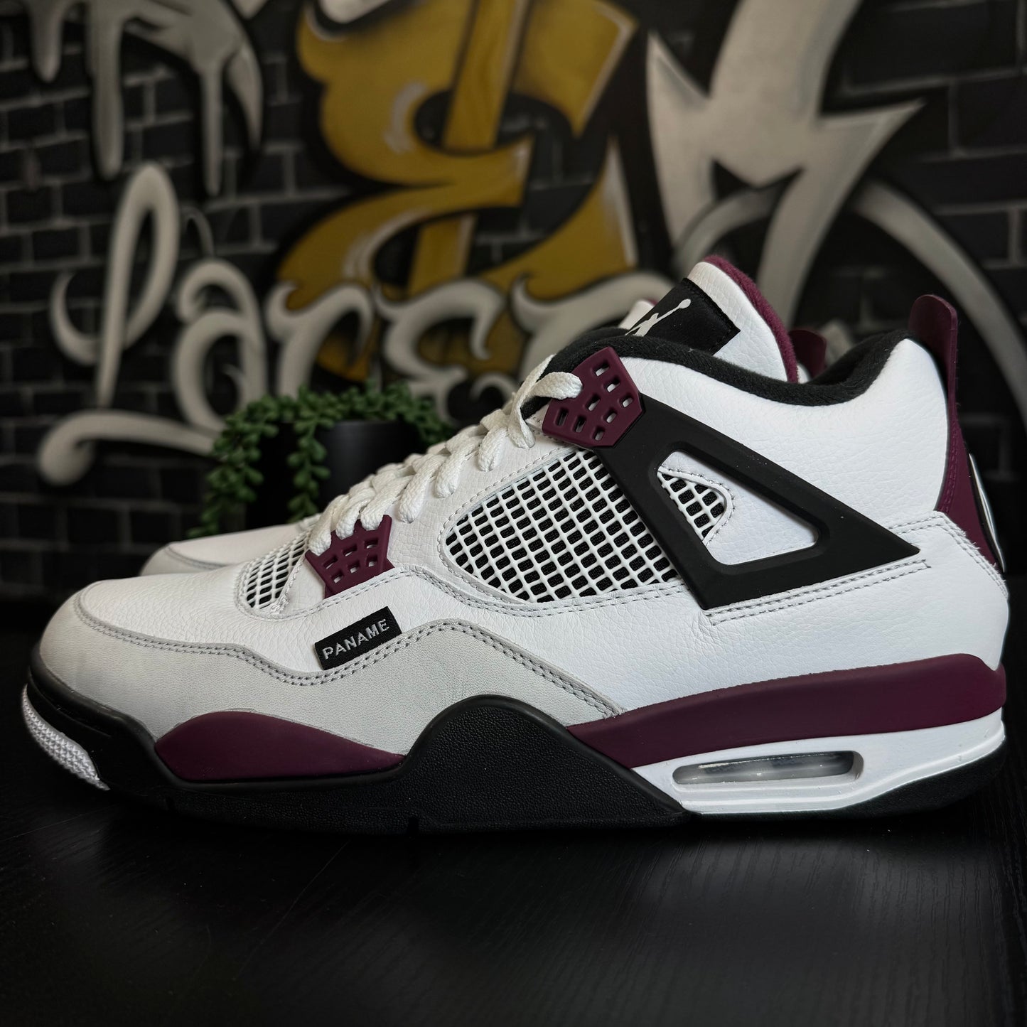 Jordan 4 PSG Paris Saint Germain