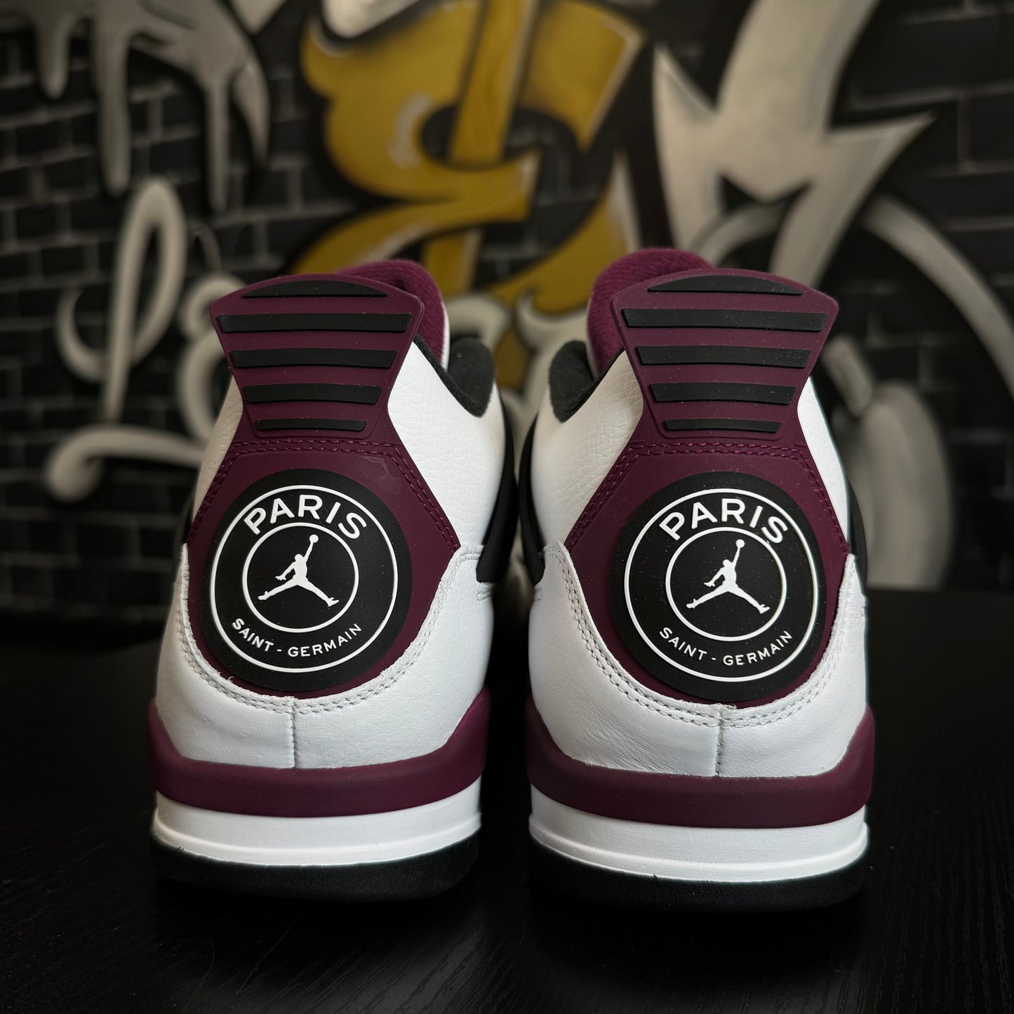 Jordan 4 PSG Paris Saint Germain