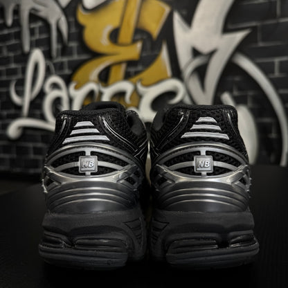 New Balance 1906R Black Silver