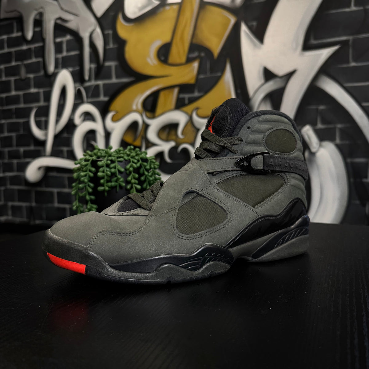 Jordan 8 Take Flight Undefeated – Lines & Laces