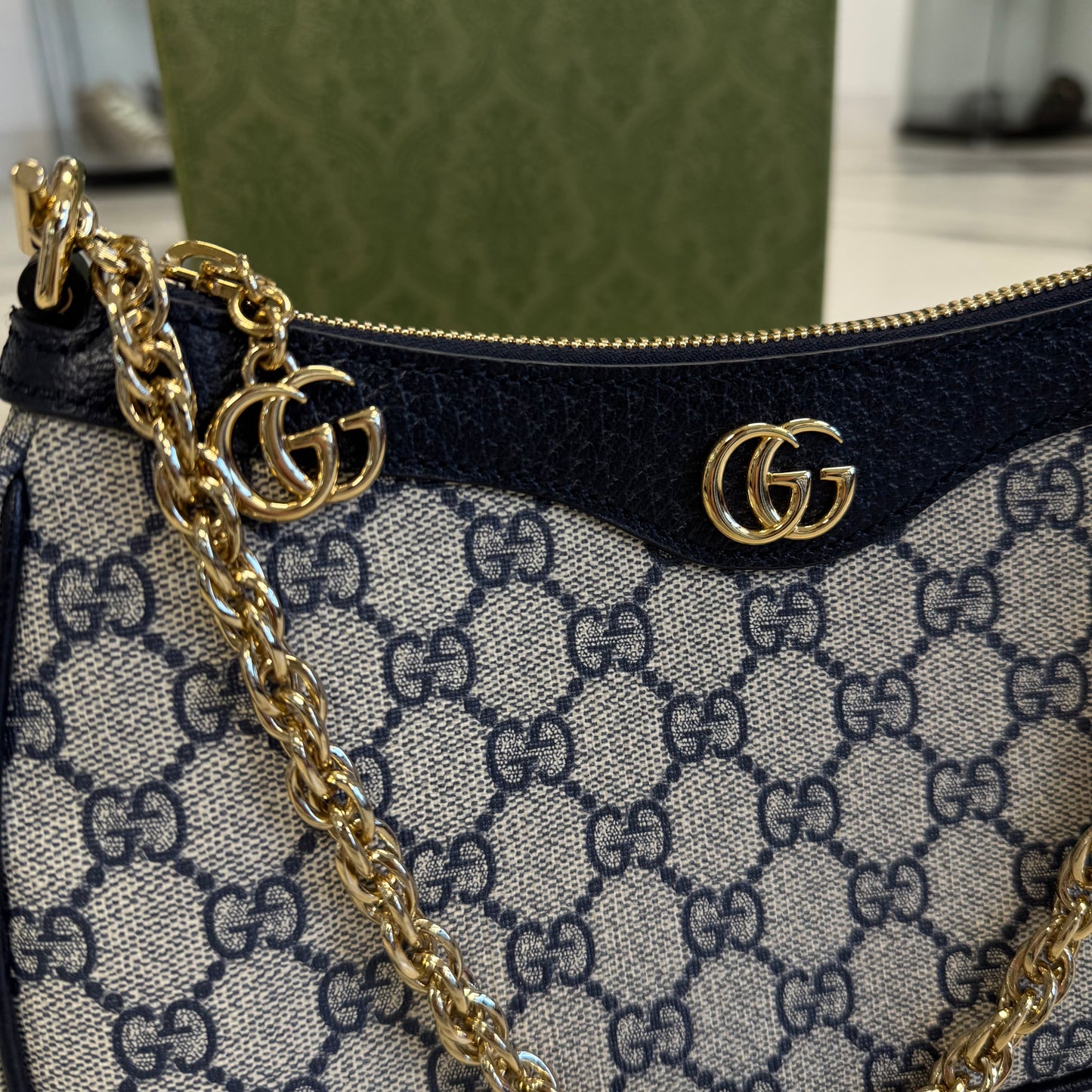 Gucci GG Supreme Monogram Textured Dollar Calfskin Web Small Ophidia Handbag
