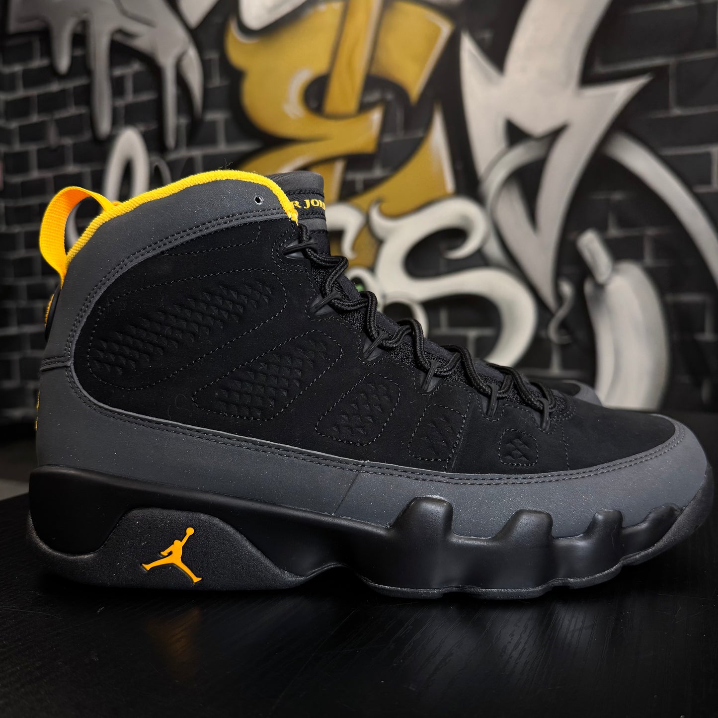 Jordan 9 University Gold