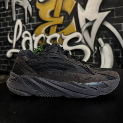 Yeezy 700 V2 Vanta