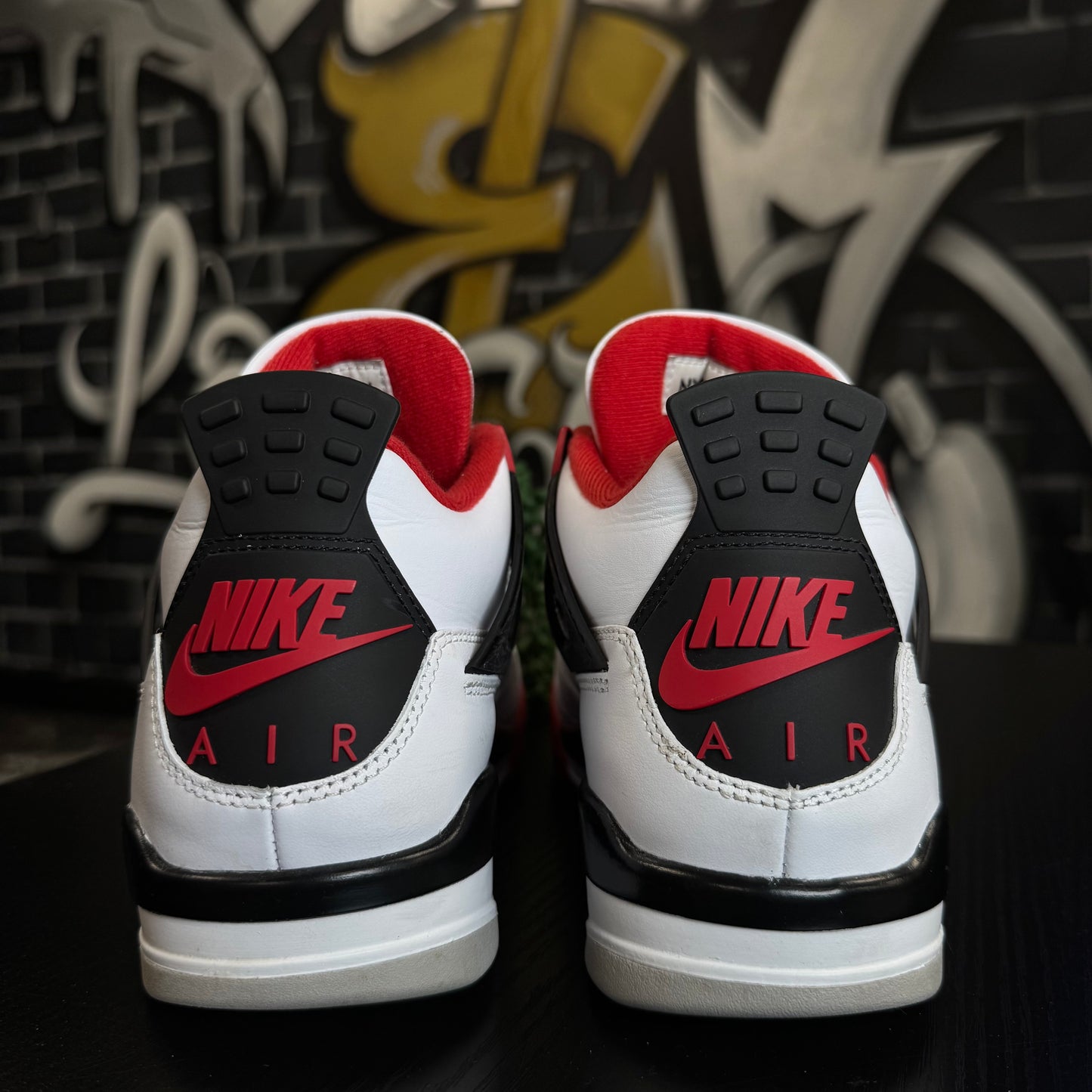 Jordan 4 Fire Red (2020)