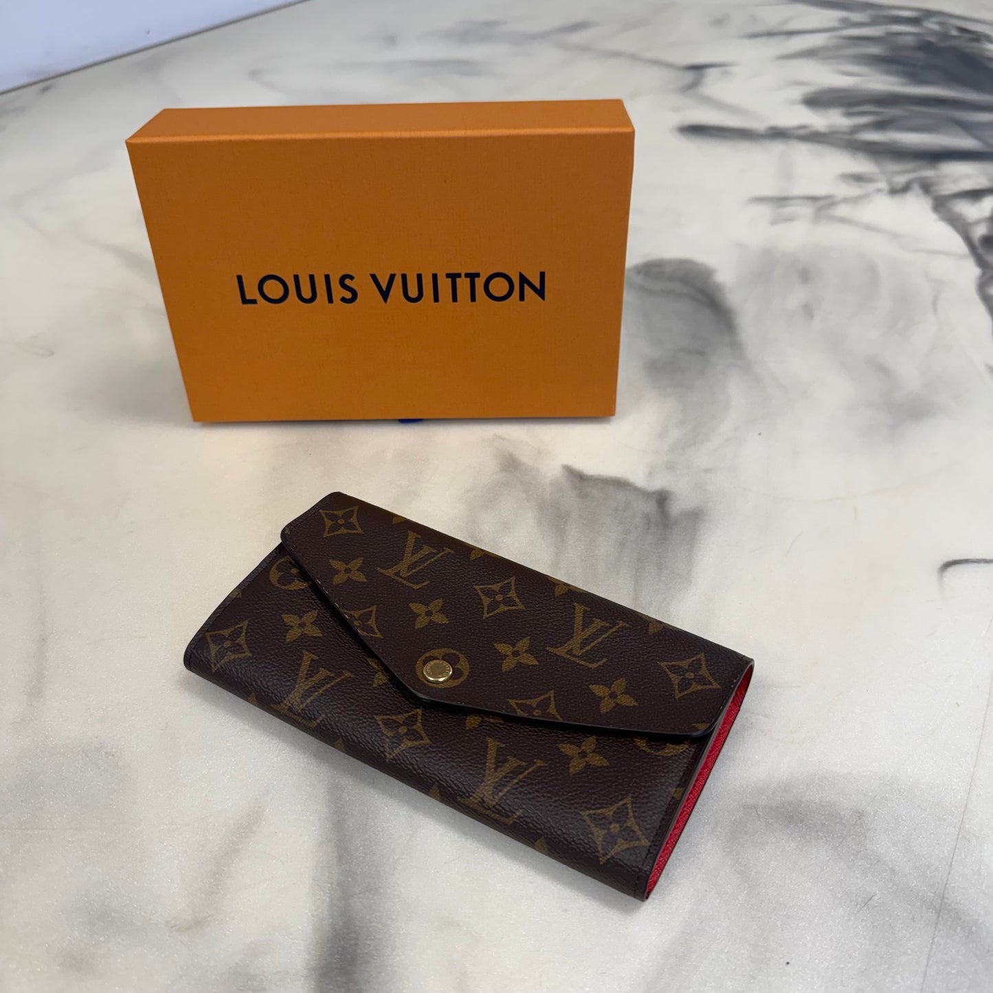 Louis Vuitton Sarah Wallet Poppy Monogram