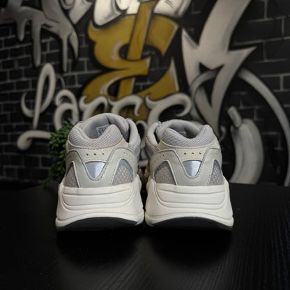 Yeezy 700 V2 Cream