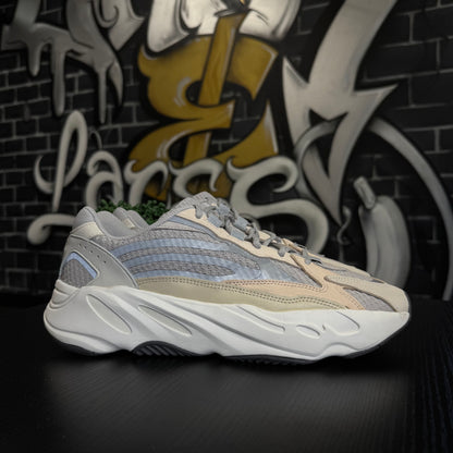 Yeezy 700 V2 Cream