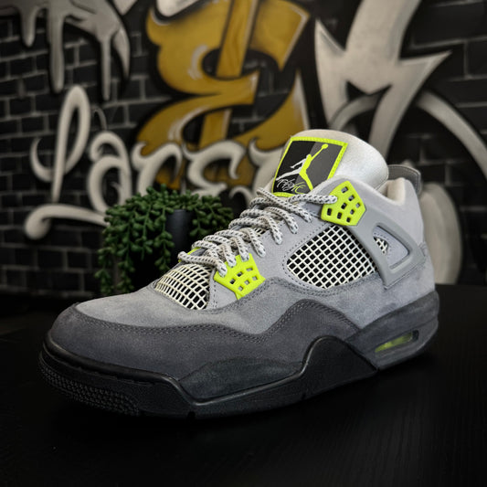 Jordan 4 SE 95 Neon