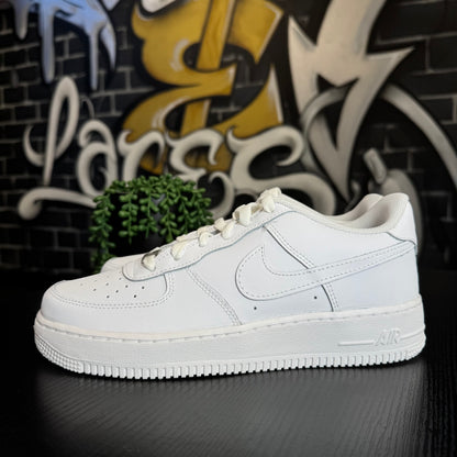 Nike Air Force 1 LE