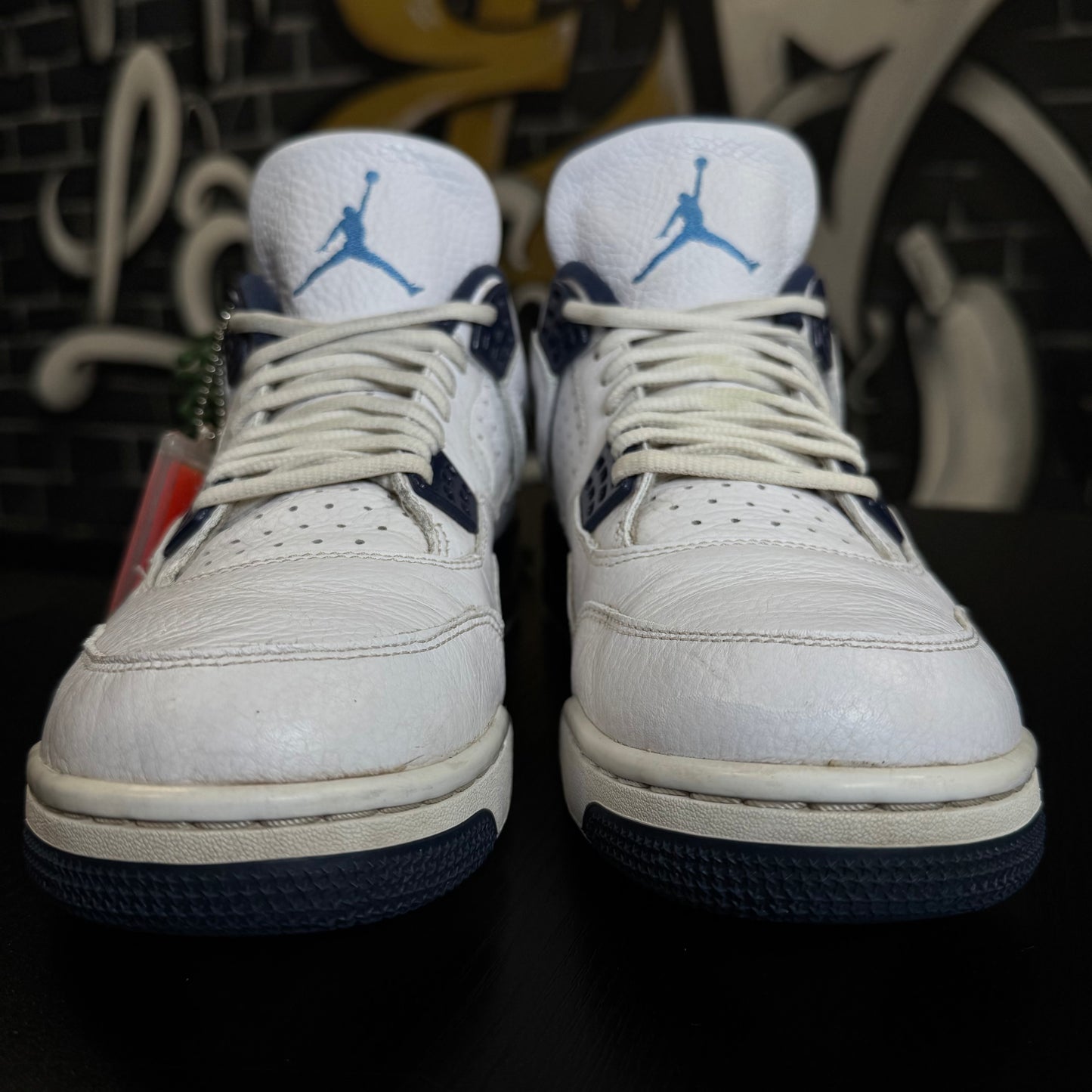 Jordan 4 Columbia