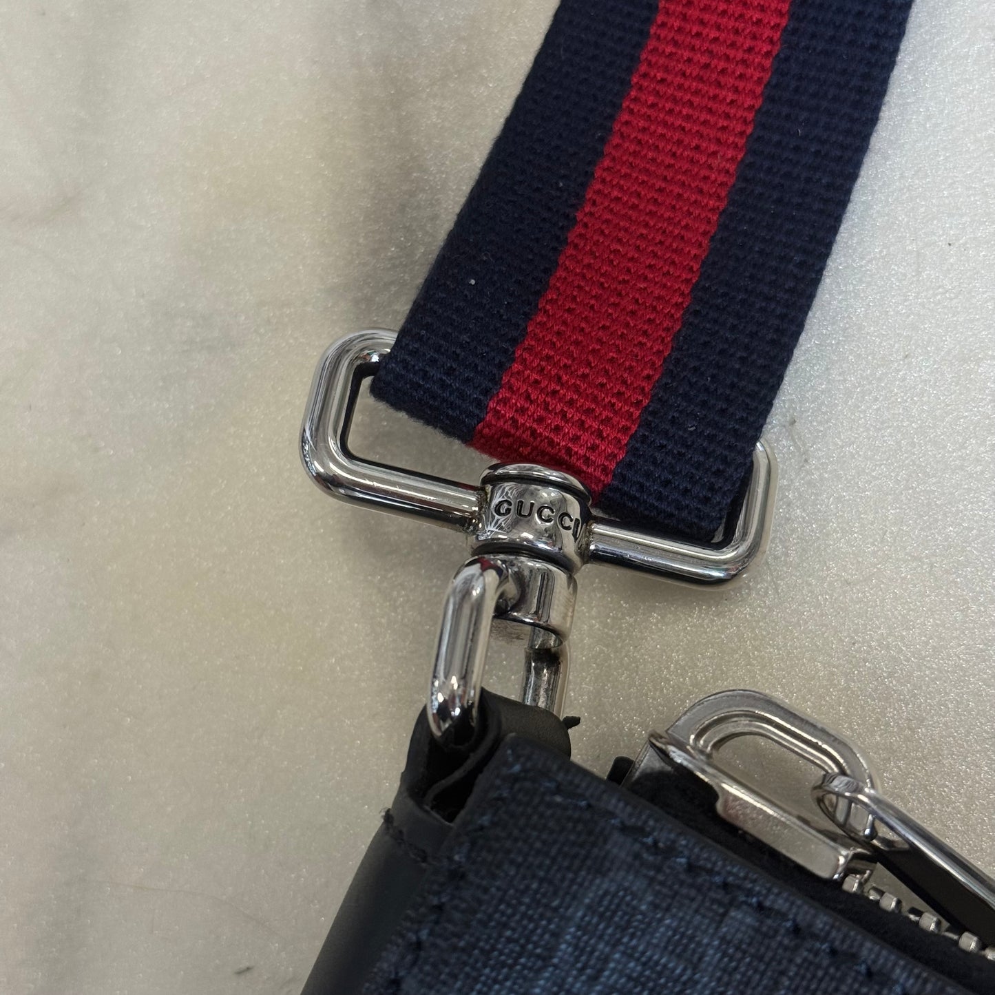 Gucci GG Supreme Messenger Bag Black