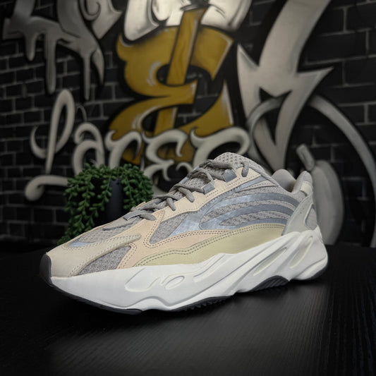 Yeezy 700 V2 Cream