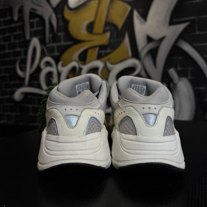 Yeezy 700 V2 Static