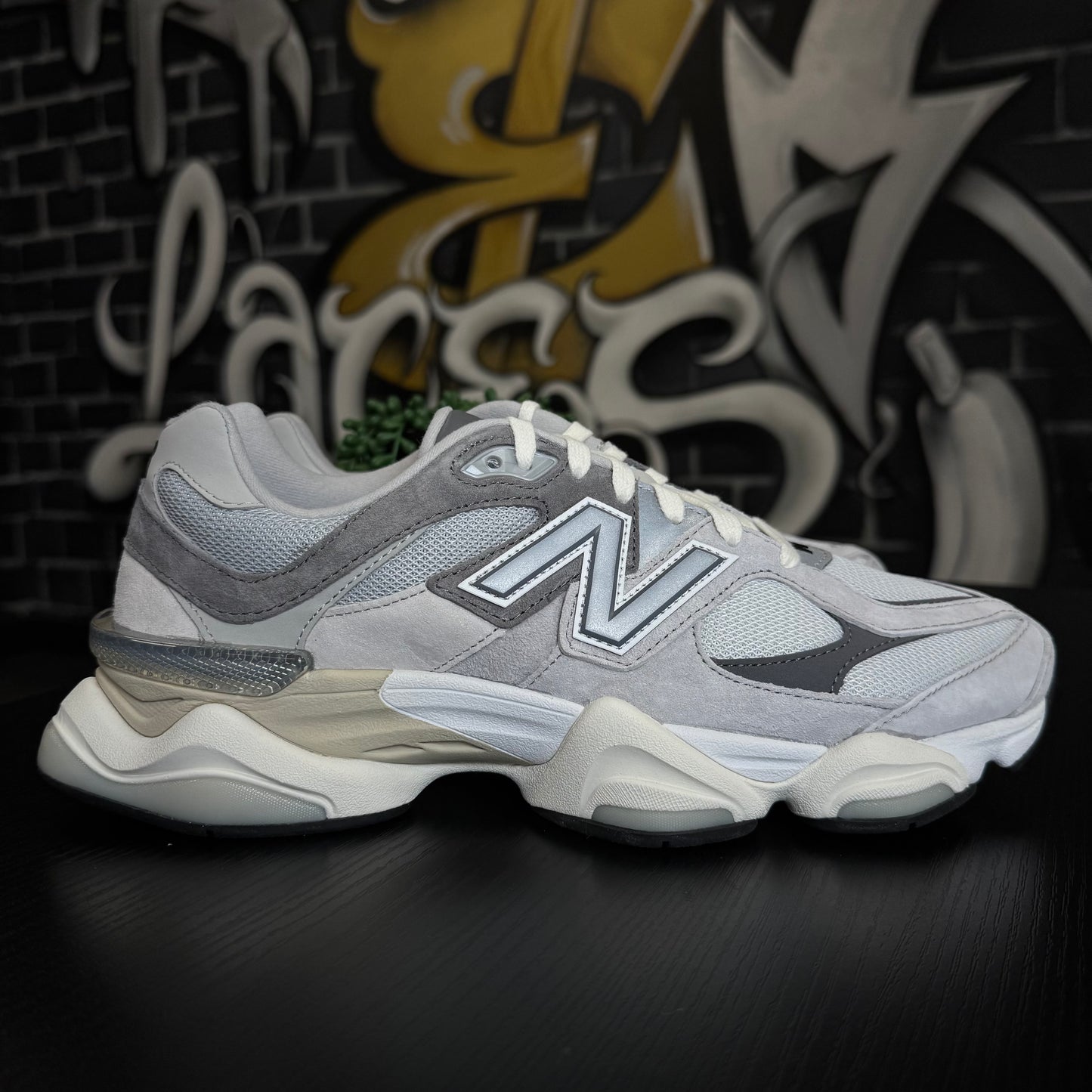 New Balance 9060 Grey